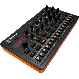 ROLAND AIRA Compact T-8 BEAT MACHINE | Ultraportables Rhythmus- und Bassgerät mit Originalversion Roland Sounds | Sechs Rhythmus-Tracks mit Sounds von TR-808, TR-909 und TR-606, Schwarz, Orange (1 Packung)