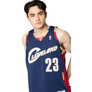 Mitchell & Ness NBA Swingman Jersey 2.0 Cleveland Cavaliers - L. James, M