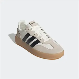 Off White/ Core Black / Gum 38