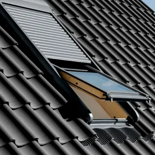 VELUX Elektro-Rollladen SML SK06 0000S Aluminium Dunkelgrau,