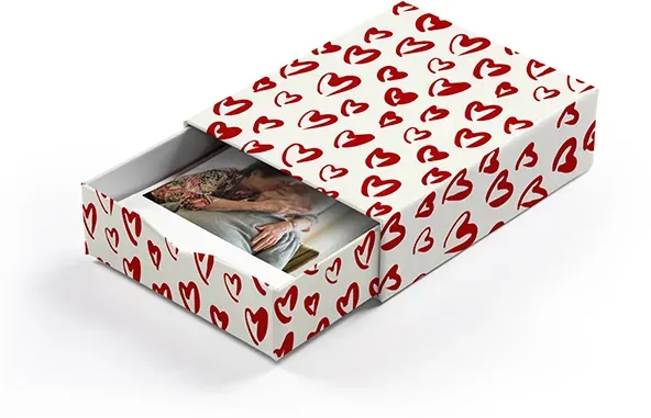 Bilderbox mit 10 Fotos im Design "Herzklopfen Red"