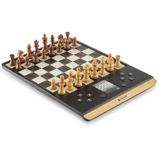 MILLENNIUM ChessGenius Pro Wood Edition Schachcomputer – Edle Holzoptik mit Echtholzfiguren, benutzerfreundliche Bedienung, mobil und vielseitig, ideal für Hobbyspieler mit KI-Lernfunktionen