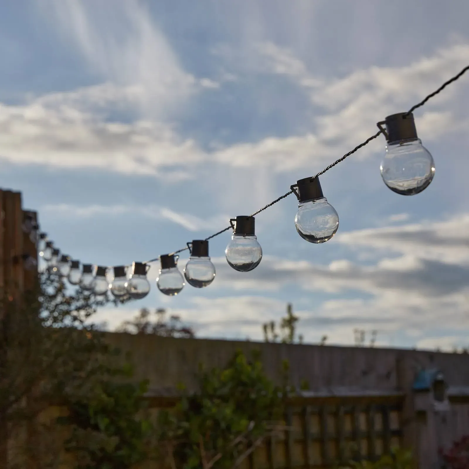 SMART GARDEN LED-Solar-Lichterkette GloBulb, 40-flammig, IP44 GloBulb, klar / transparent, Kunststoff - 1370 cm - cm - cm