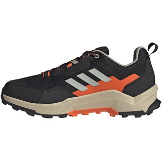 Core Black / Wonder Silver / Impact Orange 46