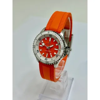 Breitling Superocean 36 Lady Stahl NEU Box & Papiere aus 2025