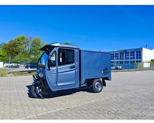 Madat E Cargo Pro  E-Dreirad E Kabinenroller  mit geschlossene Ladefläche Grau