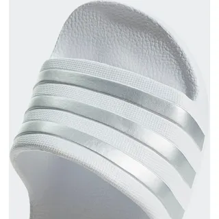 Cloud White / Silver Metallicallic / Cloud White 36