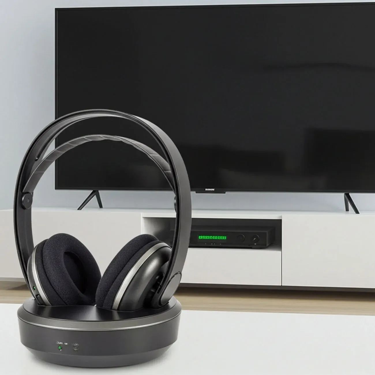 Kabelloser Funk Stereo Fernsehkopfhörer, 100 m Reichweite, TV-Headphones mit Ladestation, Verstellbarer Kopfbügel, gepolsterte Ohrmuscheln