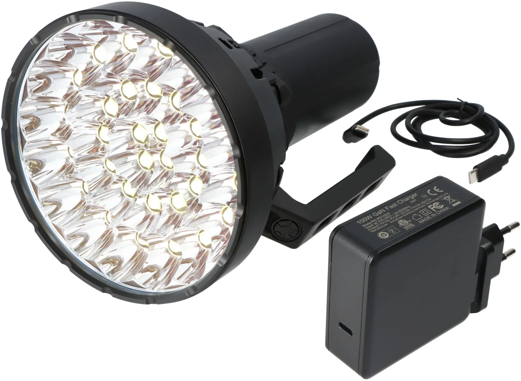 Imalent MS32 LED Taschenlampe mit 200.000 Lumen, 1.618 Meter Leuchtweite, 32 Stück CREE XHP70.2, mit neuem Kühlsystem, inkl. Li-Ion Akkupack