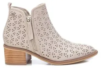 Xti für Damen. 14225501-HIELO 142255 Beige Stiefeletten -Höhe Absatz: 5cm (39), Weiß, 3 bis 5 cm, Reißverschluss, Lässig, Kunstleder
