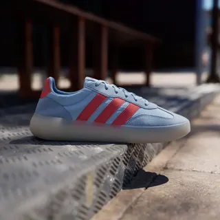 Clear Sky / Bright Red / Core White 39 1/3