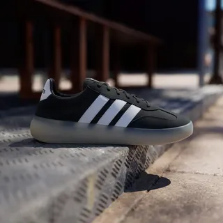 Core Black / Cloud White / Core White 46 2/3
