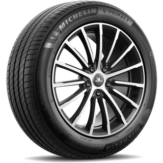 225/40 R18 92Y