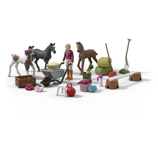 schleich HORSE CLUB | Adventskalender HORSE CLUB 2025 – Weihnachtswunder Fohlenaufzucht 99178 | Geschenkidee für Mädchen & Jungen | Pferdespielzeug für Kinder ab 5 Jahren | 34-teiliges Set