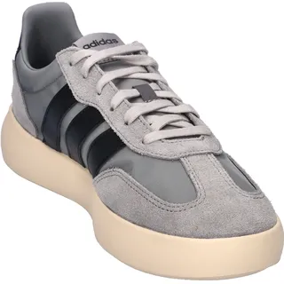 Grey Three Core Black / Grey Two 44 2/3
