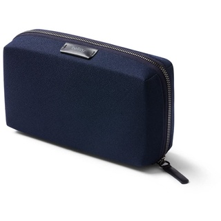 Bellroy Tech Kit Schutzhülle mit Reißverschluss für Hi-Tech-Zubehör (Ladegerät, Ladegerät, Kabel, Kopfhörer) – Marineblau, Marineblau, 130mm x 230mm x72mm, Tech Kit, Tasche mit Reißverschluss