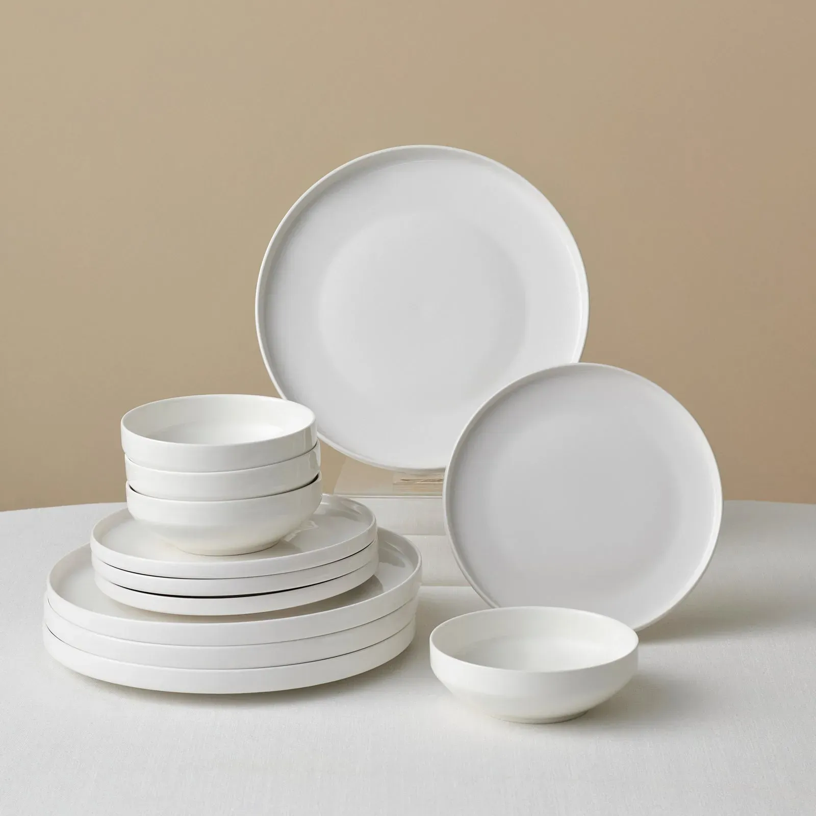 Karaca Elegance Bone Alessa 60-teiliges Tafel- und Frühstücksset für 8 Personen