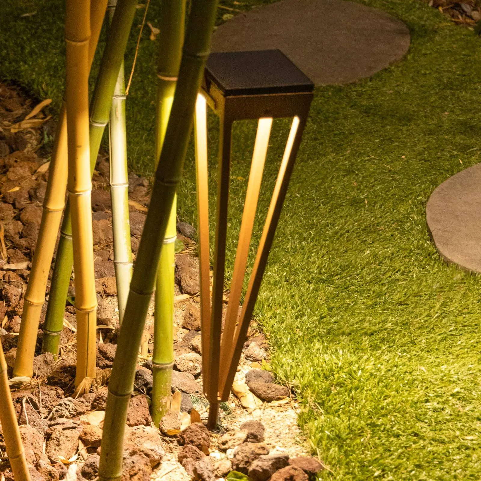 Les Jardins LED-Solarfackel Tinka, 52 cm hoch, corten Tinka, braun / rost, Aluminium, Solarleuchten - 13 cm - 13 cm - 52 cm