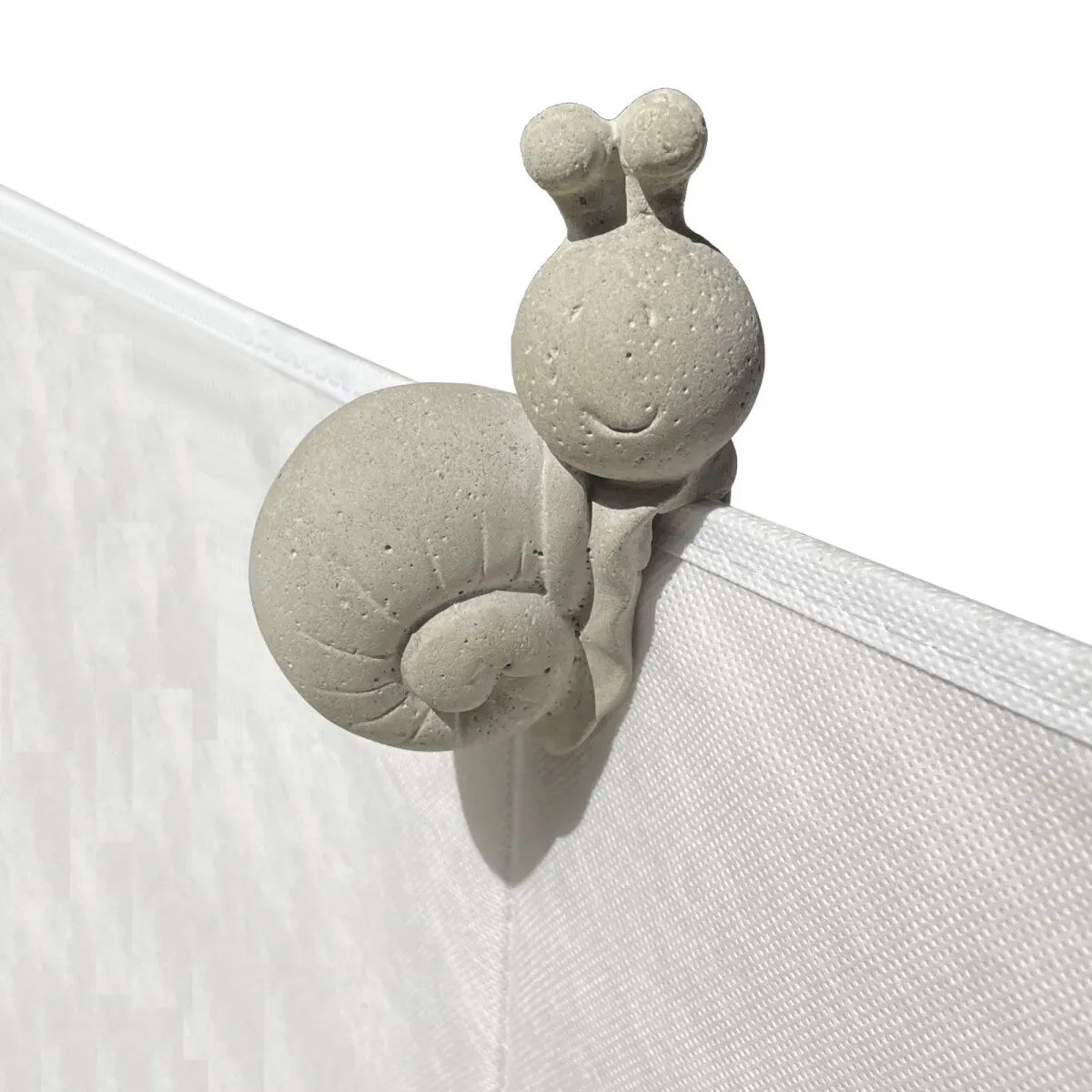 Betonfigur Hängeschnecke SCHNECKI - handgefertigte Dekoration für Garten und Haus