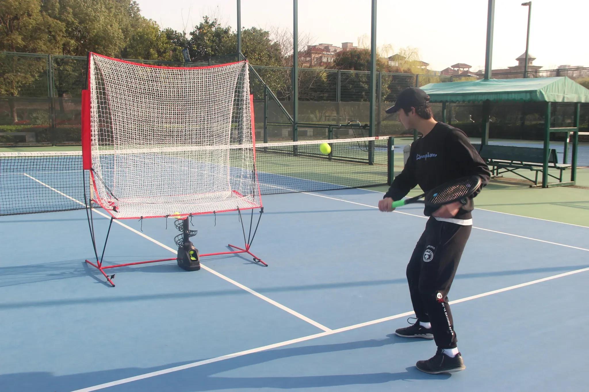 iTennis - Ballwurfmaschine-Tenniswand - Rebounder  2,10 x 2,10 m