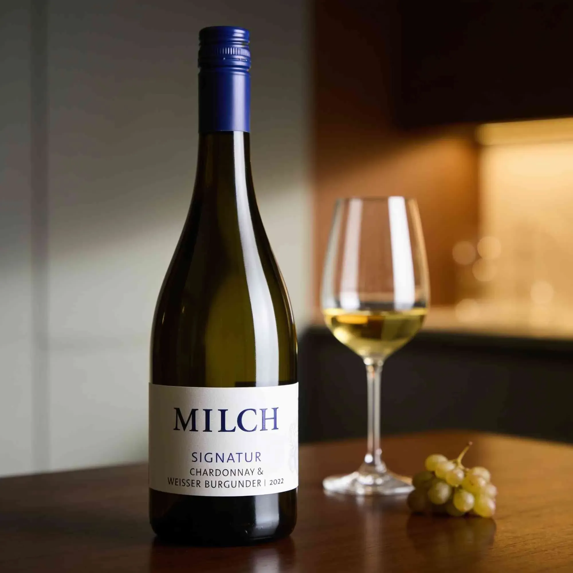 Weingut Milch 2022 Milch Signatur Chardonnay & Weissburgunder trocken 2022 Chardonnay,Weissburgunder Deutschland