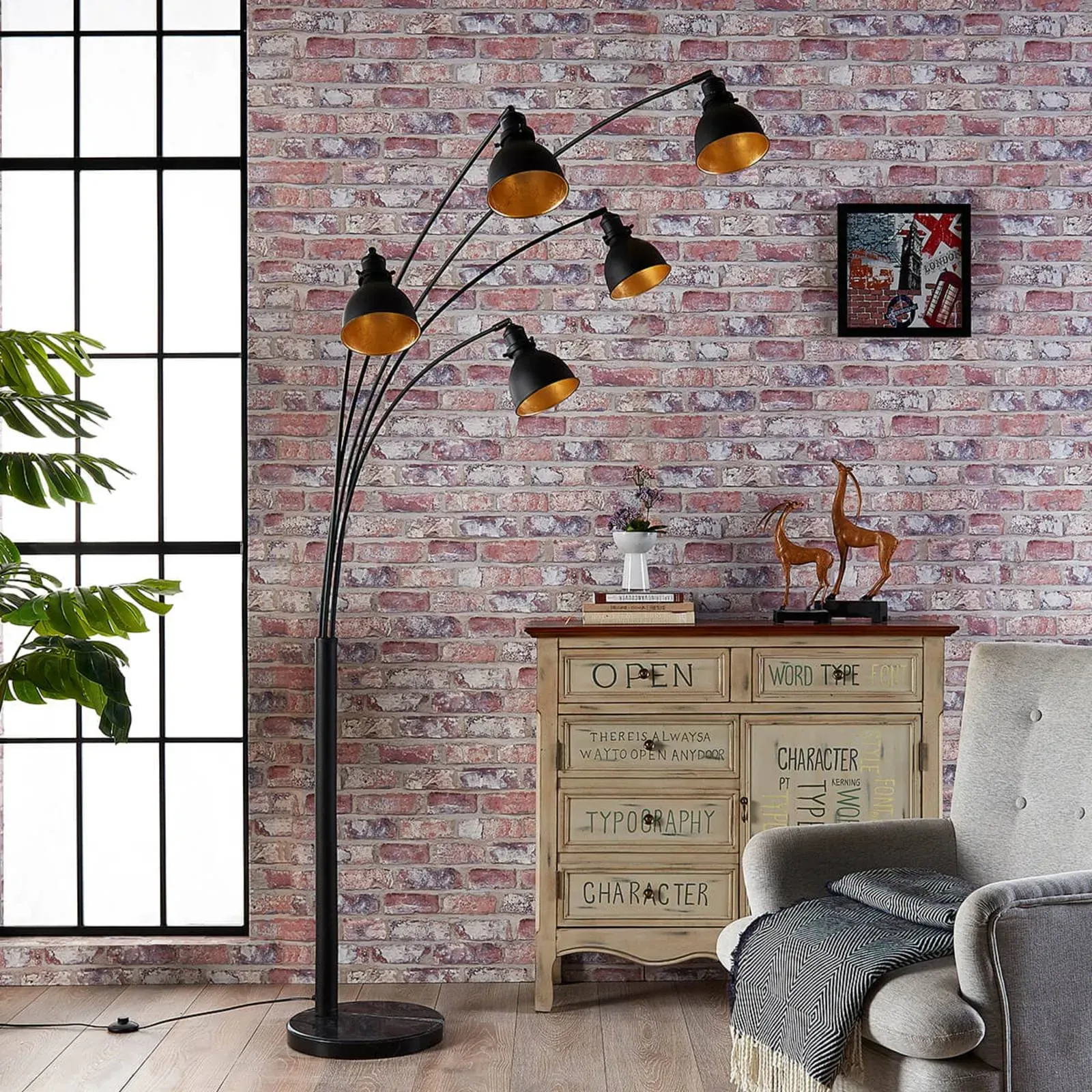 Bogenlampe Lira Lindby, schwarz, für Wohn- / Esszimmer, Metall, Modern, Stehlampe - 110 cm - 35 cm - 205 cm