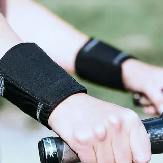 E.COOLINE PowerPuls Cooler (1 Paar) Gr. 3 schwarz – sekundenschnelle Aktivierung mit Wasser - stundenlange, trockene Kühlung für heiße Arbeitstage