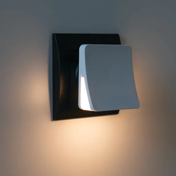 Kanlux LED Nacht-Orientierungsleuchte/Steckdose HOFI 0.28W - warmweiß