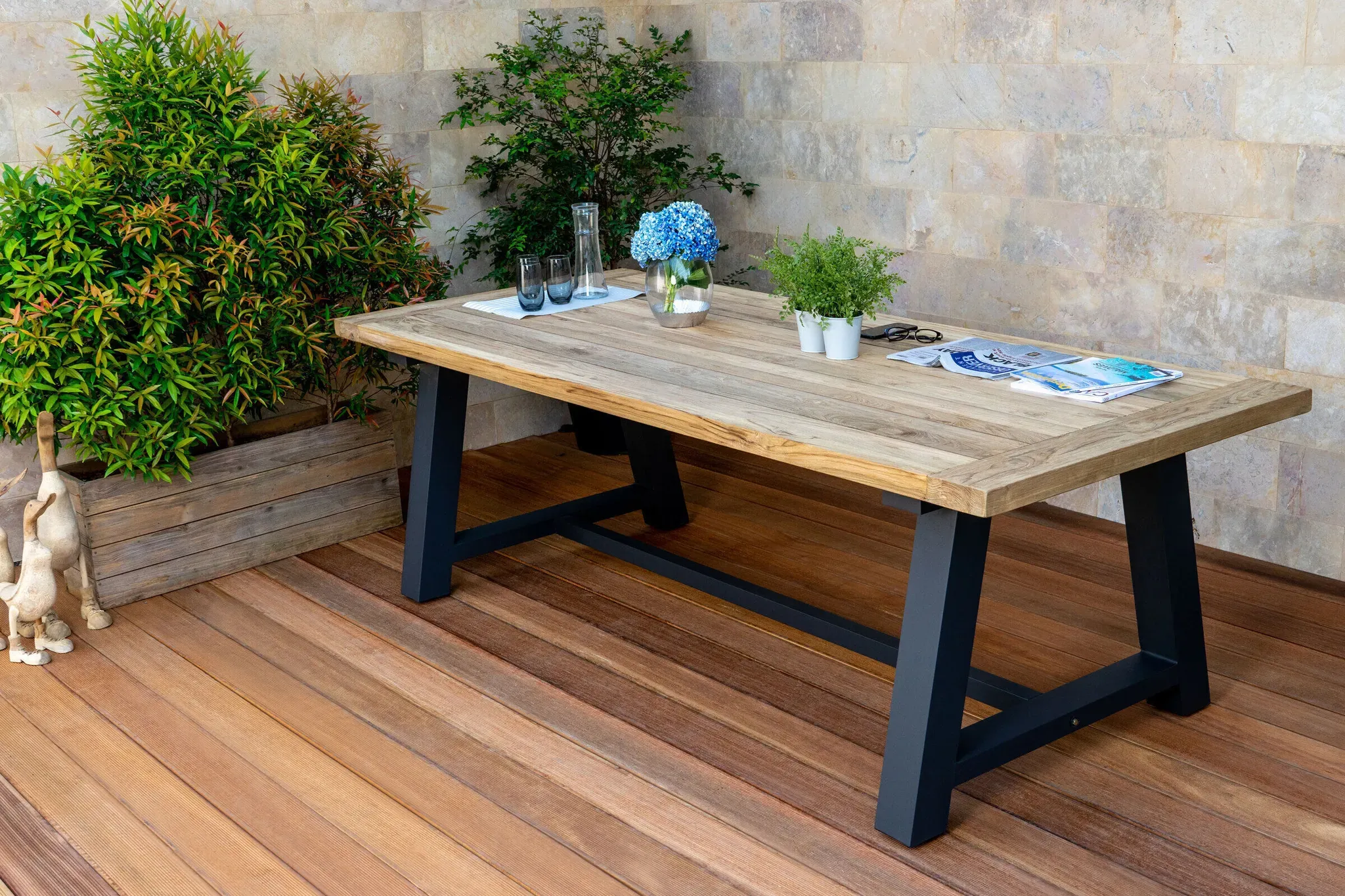 OUTFLEXX Belanda Esstisch, dark grey/natur, Alu/recyceltes Teak, 200x100x76cm, rustikal gebürstet, A-Gestell, FSC®-zertifiziertes Produkt