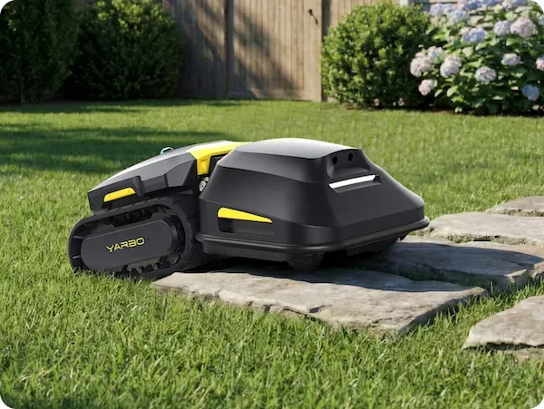 Yarbo M-Serie | Kettengetriebener universal Rasenroboter