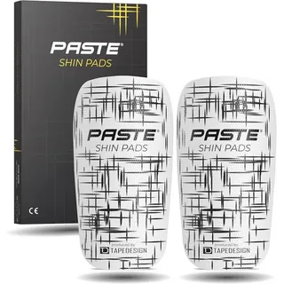 PASTE PASTE® Schienbeinschoner Fußball Herren, Damen & Kinder Custom – Extra leicht und robust – Individuell anpassbar mit Polster – Federleicht und klein – Shin Pads Schienbein-Schützer Weiß