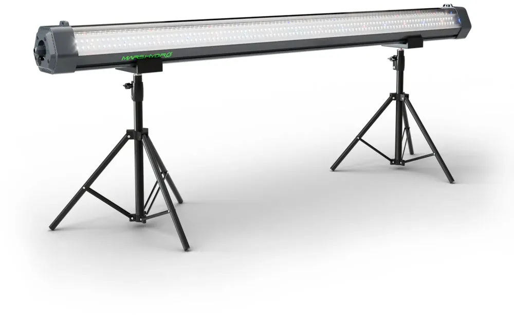 ADlite 100 Vollspektrum LED Zusatzbeleuchtung mit 100 Watt und 260° Abstrahlwinkel