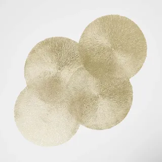 HOMESCAPES 4er-Set runde Tischsets gold 38 cm, goldene Platzsets abwaschbar, Platzmatten PVC