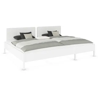 Rauch Möbel Mare, Familienbett, Bett Mehrpersonenbett, Liegefläche 270x200 cm mit Polster-Kopfteil, für gemeinsames Schlafen mit der Familie, Farbe weiß 278x98x209cm