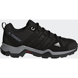 Core Black / Core Black / Vista Grey 37