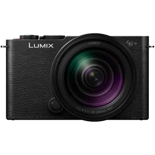 jet black + 28-200 mm