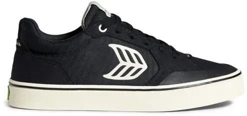 Cariuma Vallely Skate M - Sneakers - Herren - Black/White - 8 US