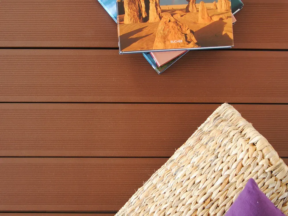 26x145 mm Kovalex® Standard WPC-Terrassendiele, braun, ungebürstet, Vollprofil Längen:1,00 bis 6,00m, Profil: grob/fein