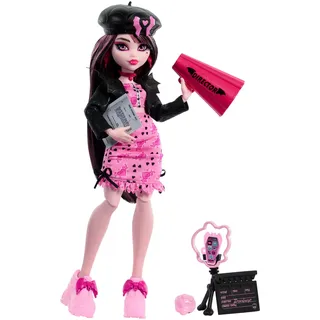 Monster High Fearbook Draculaura Set aus Puppe und Zubehör mit Filmclub-Thema, Collegejacke, Jahrbuch, Drehbuch und Film-Accessoires, HXW30