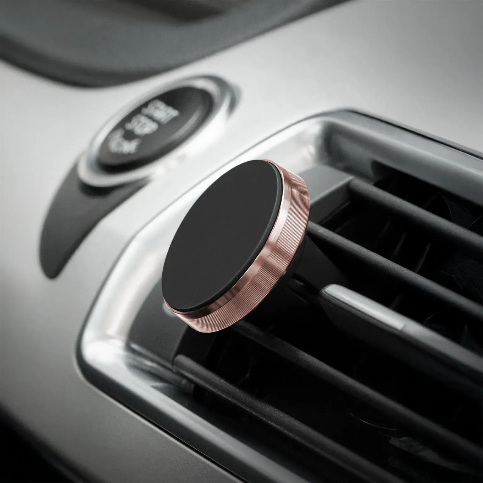 ONEFLOW Auto-Handyhalterung Magnet für Lüftung klein – Plug Grip