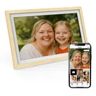 XORO CPF 15PF - 15" Digitaler WLAN Bilderrahmen in Buchenholz, 1920x1080 HD IPS Touchscreen, 32GB Speicher, Auto-Rotation & Sofort-Foto-/Video-Sharing
