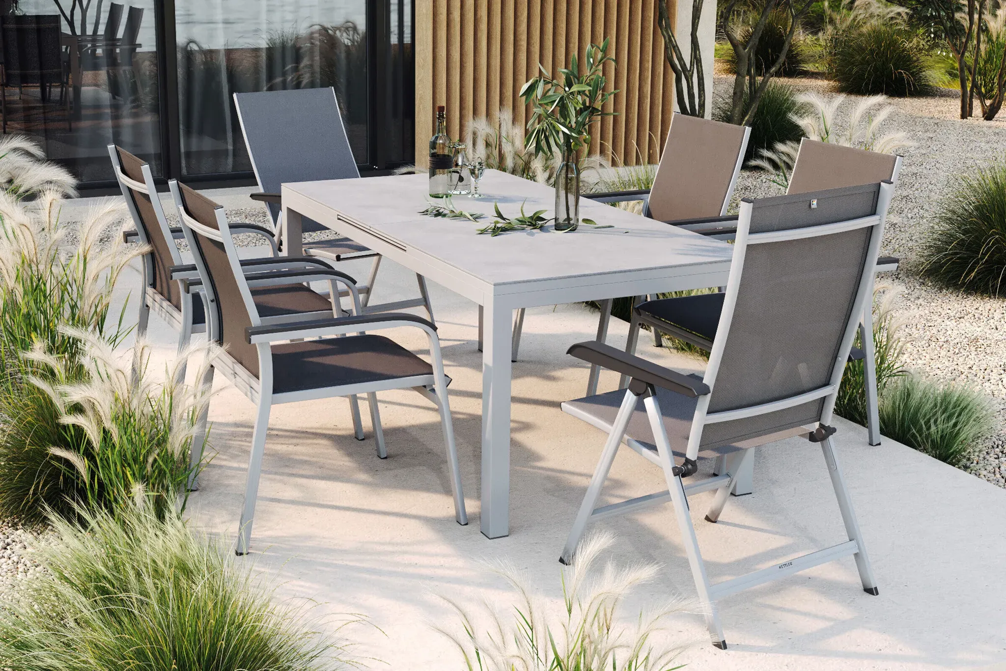 KETTLER Basic Plus Garten-Essgruppe, silber/anthrazit, Alu/Textilene, 180/240x90cm, 4 Stapel-, 2 Klappstühle