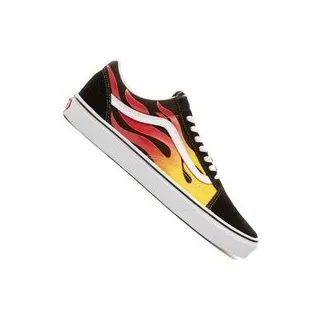 Flame Black/True White 37