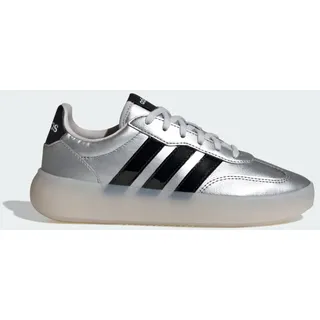 Silver Metallic / Core Black / Chalk White 38