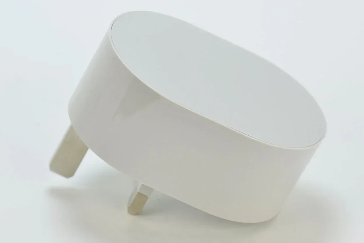 Netzteil Meta Original Quest Pro 45W 3PIN USB-C UK  Power Adapter White - 0% MwSt. (gem. § 12 Abs. 3 UStG)