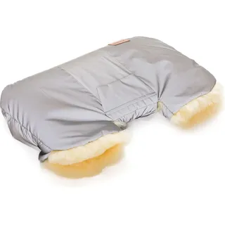 fillikid Lammfell-Handwärmer Nyby Reflect mit reflektierendem Außenmaterial - Silber